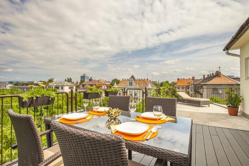 Terrace At Park Budapešť